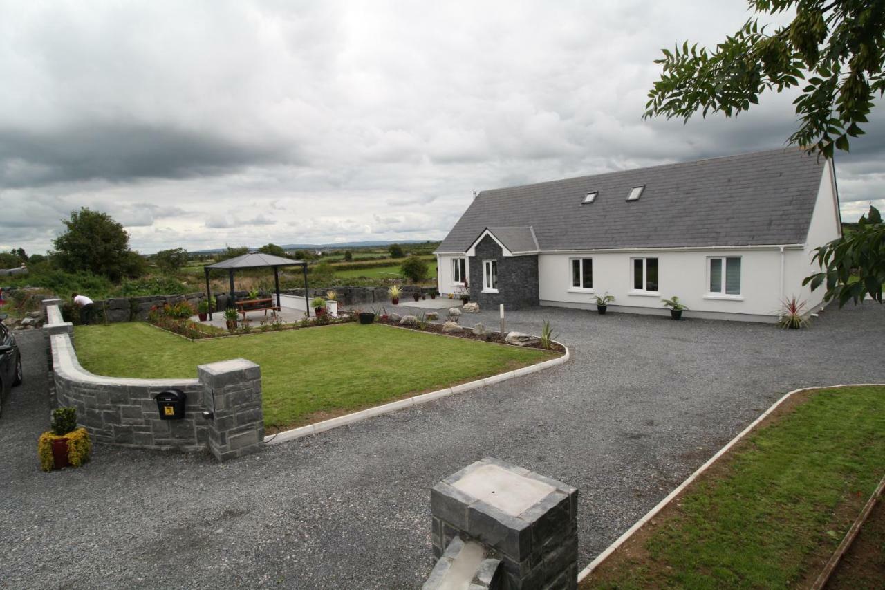 Atlantic Retreat Lodge Кинвара Екстериор снимка